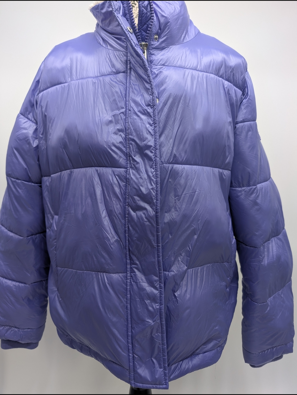 Koolaburra by UGG featuring a faux sherpa collar! - Picture 2 of 7